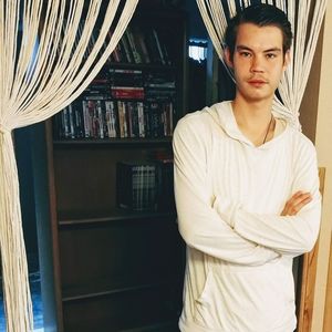 Meet your Posher, Eric